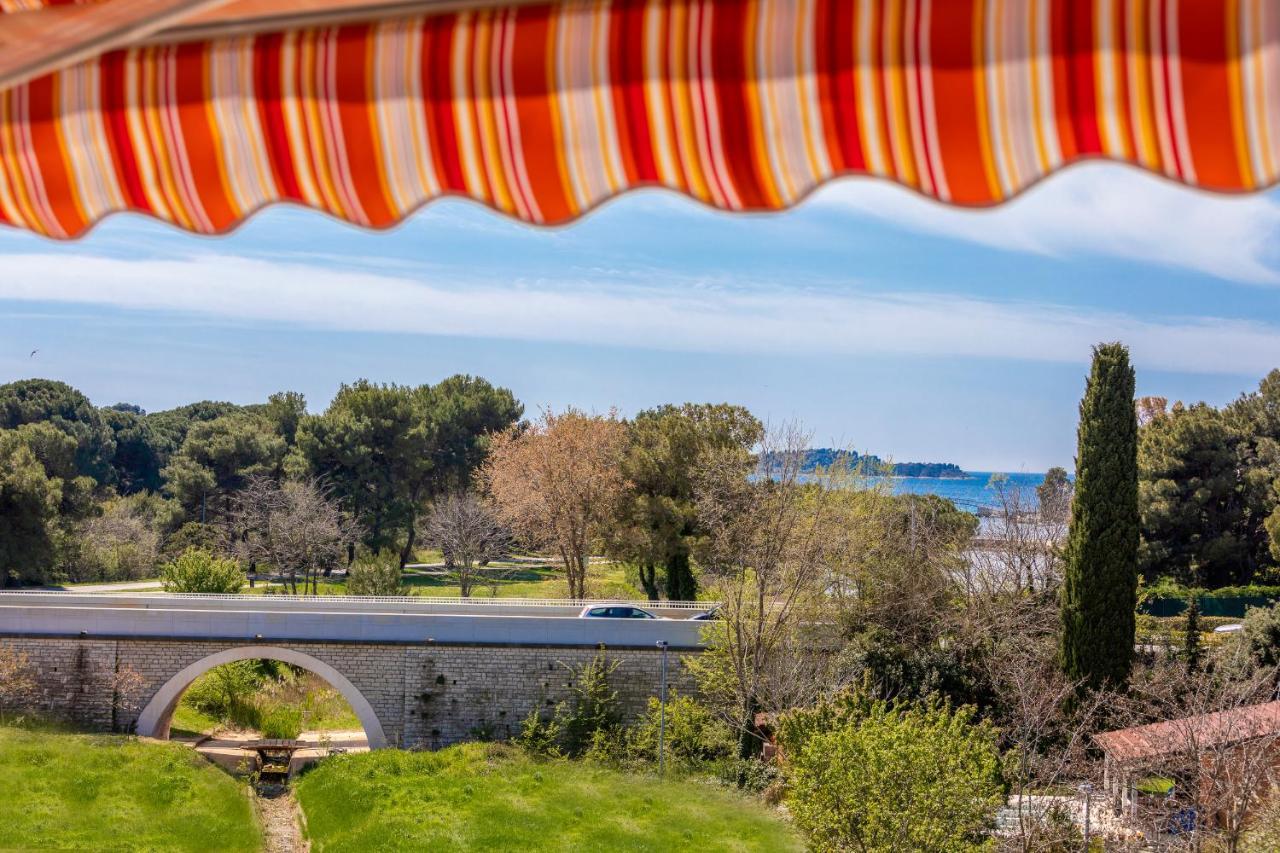 Apartment Vito With Sea View 파자나 외부 사진